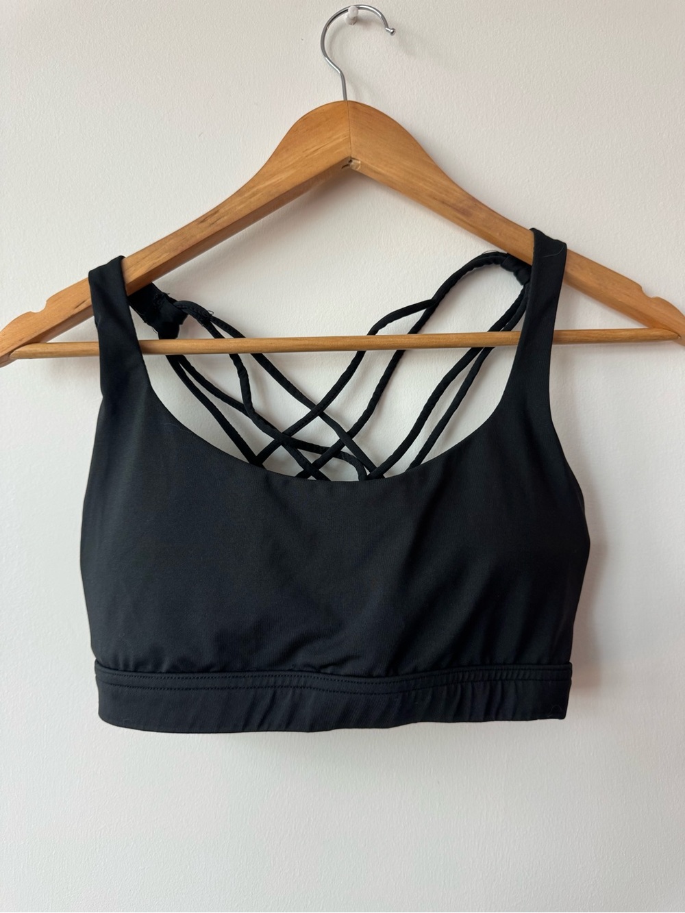 icyzone Black Strappy Criss Cross Back Padded Sports Bra Small